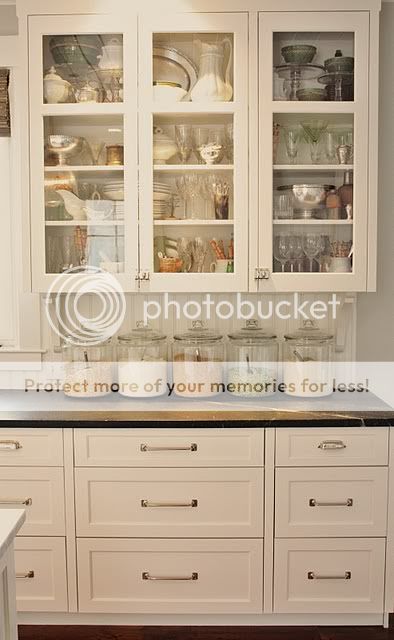 DH thinks my pull choice looks cheap! DH thinks my pull choice looks cheap! - My old kitchen